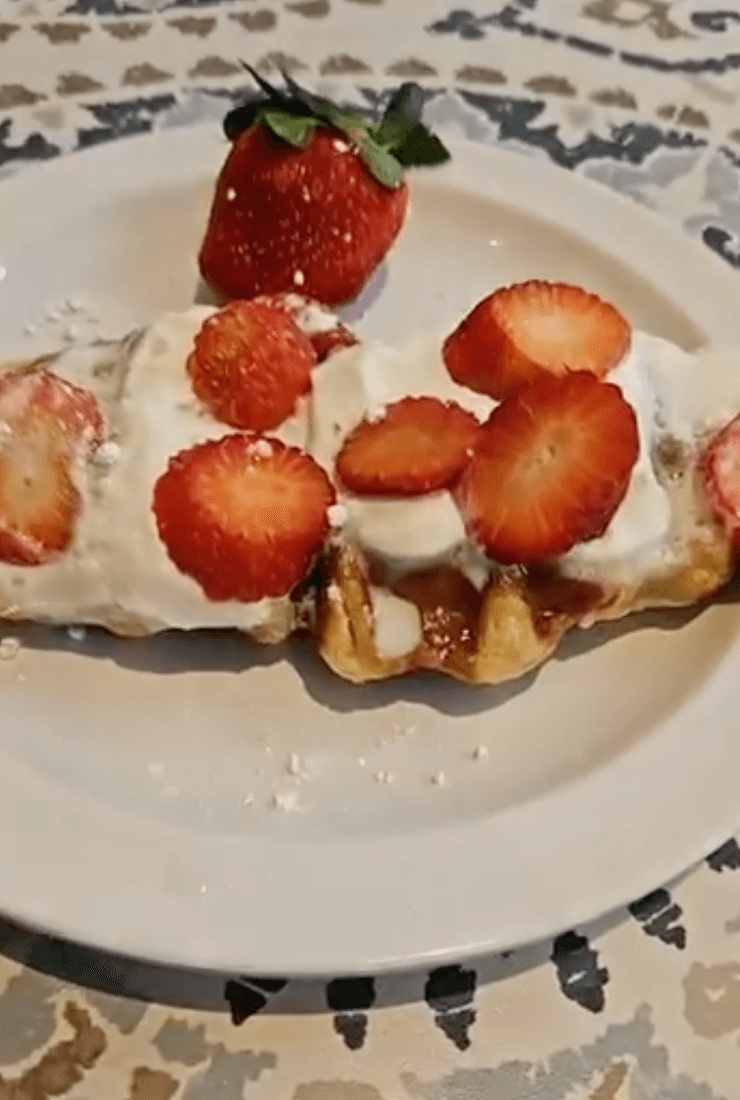 Strawberry-topped pastry